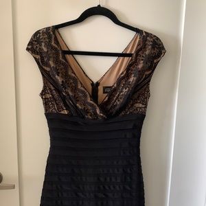 Adrianna Papell Size 6 Black Cocktail Dress